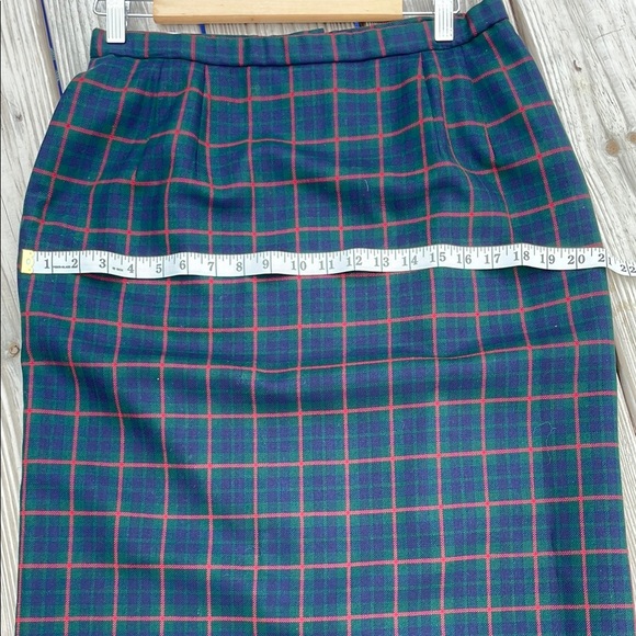 Pendleton Virgin Wool Vintage Green and Red pencil Skirt - Picture 12 of 12